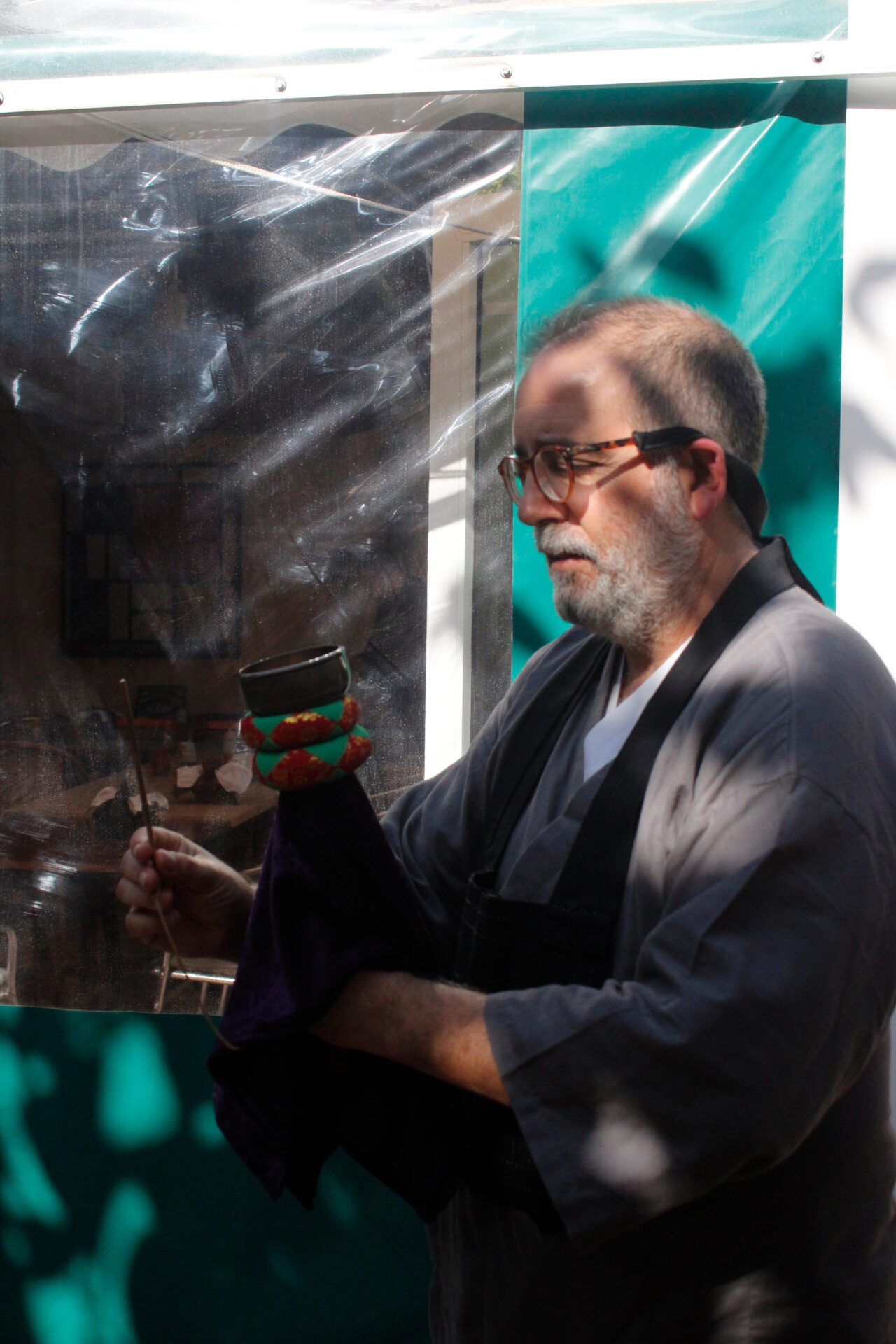 Practicante Zen durante una Sesshin